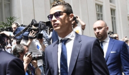 Báo TBN tiết lộ lời Ronaldo: 'Tôi không học hành, nhưng không ngu và không tin ai cả!'