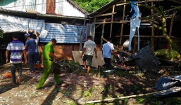 Cà Mau: Nổ đầu đạn, 3 người trong một gia đình tử vong