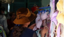 Nghe chuyện mẹ chồng thích mặc chung đồ lót với con dâu, hở ra cái nào là 'mượn tạm' cái đó, hội chị em tư vấn cách trả đũa