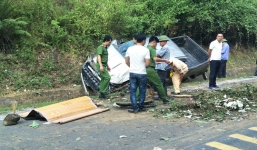 TNGT nghiêm trọng: Xe tải lao vào vách núi, cán bộ công an tử nạn