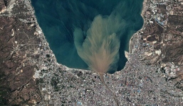 Bộ ảnh trước - sau này sẽ cho bạn thấy trận động đất khiến ít nhất 1.200 người chết ở Palu, Indonesia khủng khiếp như thế nào