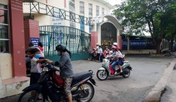 Thầy giáo lớp 5 tát, đá nhiều học sinh vì làm thiếu bài tập