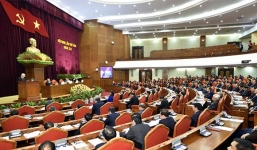 Ủy viên Bộ Chính trị phải chủ động từ chức khi không đủ uy tín