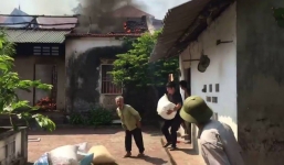 'Ma men' phóng hỏa đốt nhà vì bị nhắc tu chí làm ăn, lấy vợ