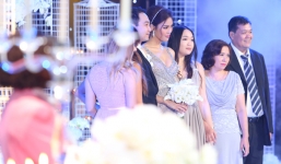 John Tuấn Nguyễn hứa sẽ yêu Lan Khuê hết kiếp này và cả kiếp sau trong đám cưới