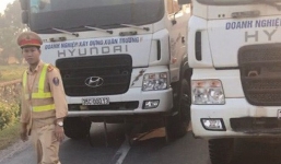 Hàng chục xe tải dàn hàng, tài xế giật giấy tờ, tấn công CSGT