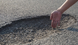 Cao tốc Đà Nẵng - Quảng Ngãi 34.000 tỷ chi chít ổ gà: Bộ trưởng 'ra tay' xử lý