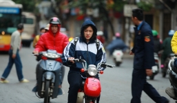 Dự báo thời tiết 12/10: Hà Nội và các tỉnh Bắc Bộ lạnh, Trung Bộ mưa lớn