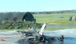 Hy hữu: Quân nhân táy máy phóng nhầm hỏa lực, tiêm kích 'triệu đô' hóa thành tro