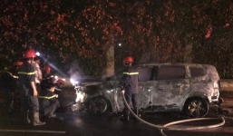 Xế hộp 900 triệu đồng của nữ giám đốc bị kẻ xấu đốt cháy trong đêm