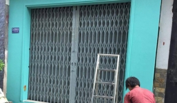 Vụ cô giáo viết đơn xin 'xã hội đen' cho đi dạy ở Sài Gòn: Chính quyền sơn lại nhà, gắn camera bảo vệ