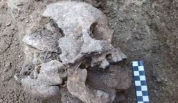 Phát hiện hài cốt bé trai tiết lộ tập tục chôn người rùng rợn thời cổ đại