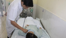 Kịp thời cứu cô gái hóc xương vịt bị chẩn đoán nhầm là viêm phổi, viêm phế quản