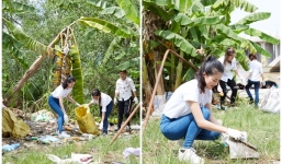 Nguyễn Phương Khánh giản dị nhặt rác cùng tình nguyện viên trên sông Cửu Long 