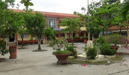 Vụ điện giật khiến 6 người tử vong: Nhà dân trước cổng trường cũng bị sét đánh