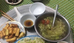 Khoe mâm cơm rẻ chỉ 28k có những 5 món, vợ trẻ được khen khéo vun vén, người lại xuýt xoa vì chồng dễ nuôi