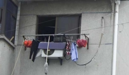 Bị đâm chết vì nhắc nhở đi vệ sinh không xả nước