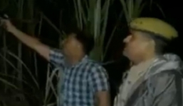 Súng bất ngờ kẹt đạn, cảnh sát Ấn Độ tự hô... 'pằng pằng' để dọa tội phạm nguy hiểm