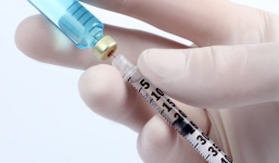 Bé gái 6 tháng tử vong bất thường sau khi bác sĩ tiêm thuốc