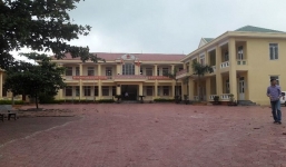 Động đất làm rung chuyển hàng trăm ngôi nhà ở Hà Tĩnh