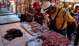 Sự cố mất điện ở Venezuela khiến người dân phải chấp nhận ăn thịt thối