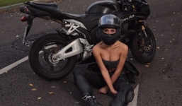 Nữ biker quyến rũ nhất xứ sở Bạch Dương thiệt mạng sau tai nạn thảm khốc 