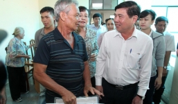 Chủ tịch TP HCM: 'Tận đáy lòng, tôi xin lỗi và lắng nghe người dân Thủ Thiêm'