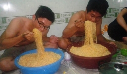 Ăn mì tôm mỗi đêm, nam sinh viên tử vong vì ung thư dạ dày