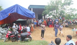 Vụ cả nhà thắt cổ tự tử chấn động ở Hà Tĩnh: Trên cơ thể người chồng có một số vết thương?