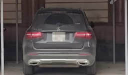 Thông tin mới nhất vụ Phó chủ tịch huyện đi xe sang