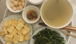 Thấy chị em thi nhau khoe mâm cơm rẻ, vợ trẻ cầm 20k đi chợ và kết quả khiến ai cũng 'phát hờn'