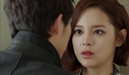 Nhìn bức ảnh của chồng trong khách sạn do gái già gửi, vợ vẫn tự tin đáp: Chị thèm thì giữ mà ngắm