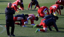 ĐT Việt Nam để thua đội cuối bảng K-League, HLV Park Hang-seo tràn ngập lo âu