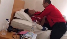 Quang Hải, Đức Chinh khoe được thầy Park Hang-seo sang tận phòng đắp mặt nạ vào sáng sớm