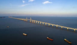 Chiêm ngưỡng cầu vượt biển dài nhất thế giới: 55km, 18 tỷ USD kinh phí tại Trung Quốc