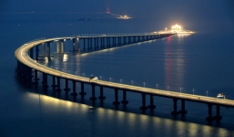 24h qua ảnh: Trung Quốc hoàn thành cây cầu vượt biển dài nhất thế giới