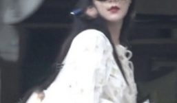 Phạm Băng Băng bất ngờ rao bán quần áo cũ, netizen: 'Chẳng lẽ thiếu tiền đến vậy sao?'