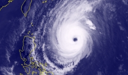 Siêu bão Yutu mạnh cấp 16 hướng vào Biển Đông