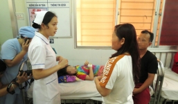 Thông tin mới nhất vụ 11 bé nặng nhất nghi ngộ độc sau khi ăn bánh mì