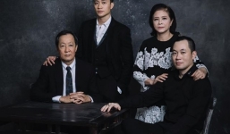 Lương Mạnh Hải chia sẻ ảnh gia đình nhân dịp 40 năm ngày cưới bố mẹ, lần đầu lộ diện 'người đàn ông đặc biệt'