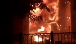 Cháy quán bar ở Sài Gòn, nhiều người tháo chạy trong hoảng loạn