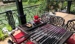 Vợ đại gia kim cương vô tình để lộ biệt thự đẹp như mơ