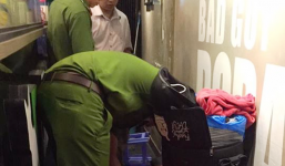 Bạn trai cùng phòng đưa cô gái đi cấp cứu rồi  biến mất sau khi nạn nhân tử vong