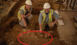 Đâm sập tường để cướp ATM, lũ trộm không ngờ 'mở lối' cho kho báu 500 năm tuổi