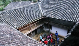 Sổ đỏ 'dinh thự' Vua Mèo được cấp cho ai?