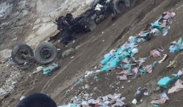 Tin TNGT mới nhất ngày 4/11: 3 người thương vong, 1 người mất tích sau tai nạn kinh hoàng