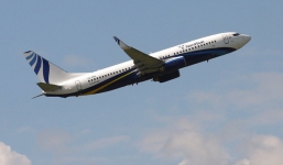 Sau thảm kịch hàng không Indonesia, Boeing 737 Nga chở 173 người hạ cánh khẩn cấp