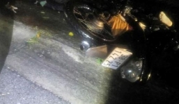 Tông vào gốc cây, 2 công nhân tử vong thương tâm