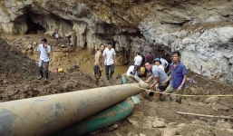 Vụ 2 phu vàng mắc kẹt trong hang: Gần như không còn hy vọng sống sót