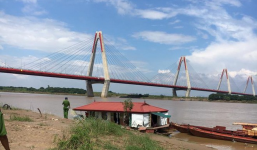 Nhảy cầu Nhật Tân bất thành, chàng trai chia sẻ 'trải nghiệm' kinh hoàng